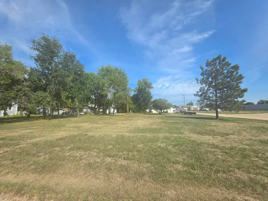 1017 S 4th Street, Aberdeen, SD 57401 - #3