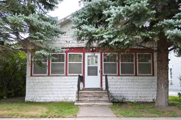 103 S Arch Street, Aberdeen, SD 57401
