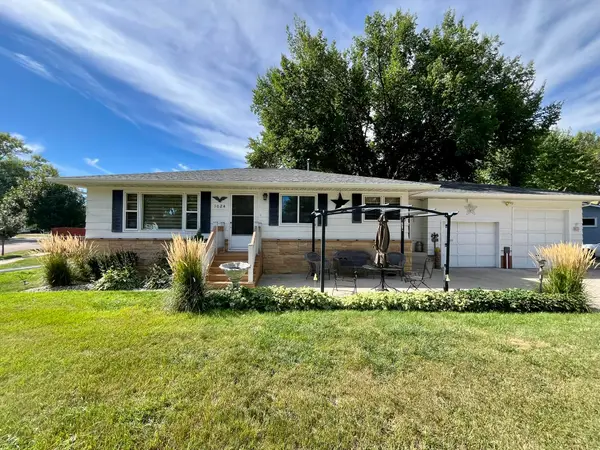 1024 NE 10th Avenue, Aberdeen, SD 57401