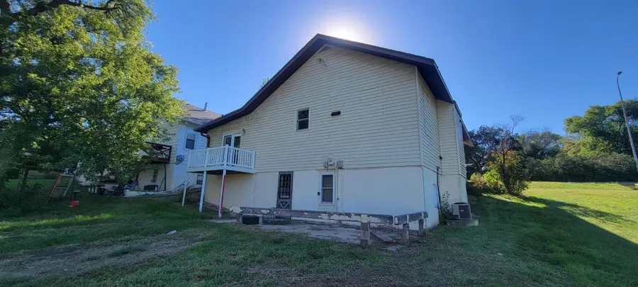 405 E 3rd Street, Redfield, SD 57469 - #2