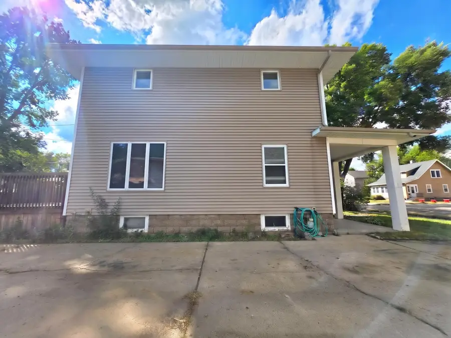 9 SW 9th Avenue, Aberdeen, SD 57401 - #2