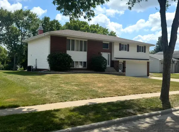 211 NE 22nd Avenue, Aberdeen, SD 57401