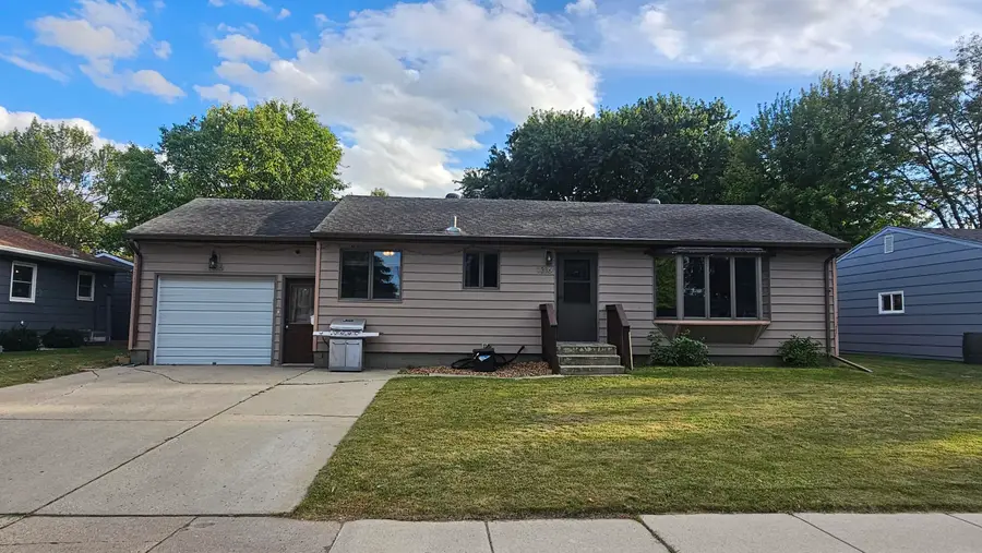 1316 5th Avenue, Aberdeen, SD 57401 - #3