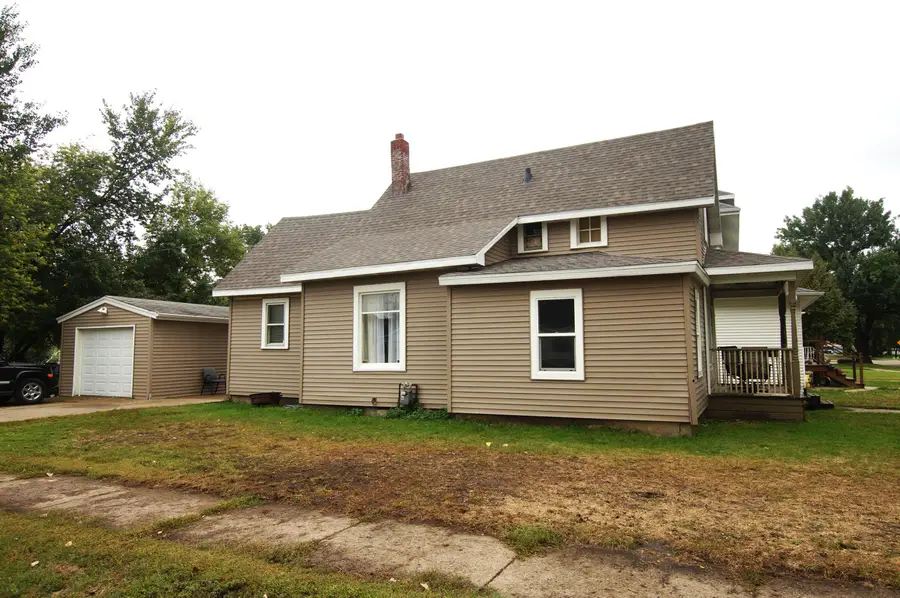 324 N Lincoln Street, Aberdeen, SD 57401 - #2
