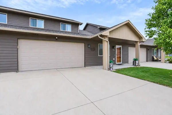 904 Villa Drive, Aberdeen, SD 57401