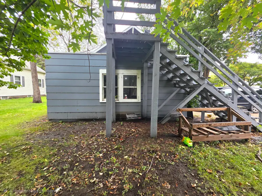 1528 S Grant Street, Aberdeen, SD 57401 - #3