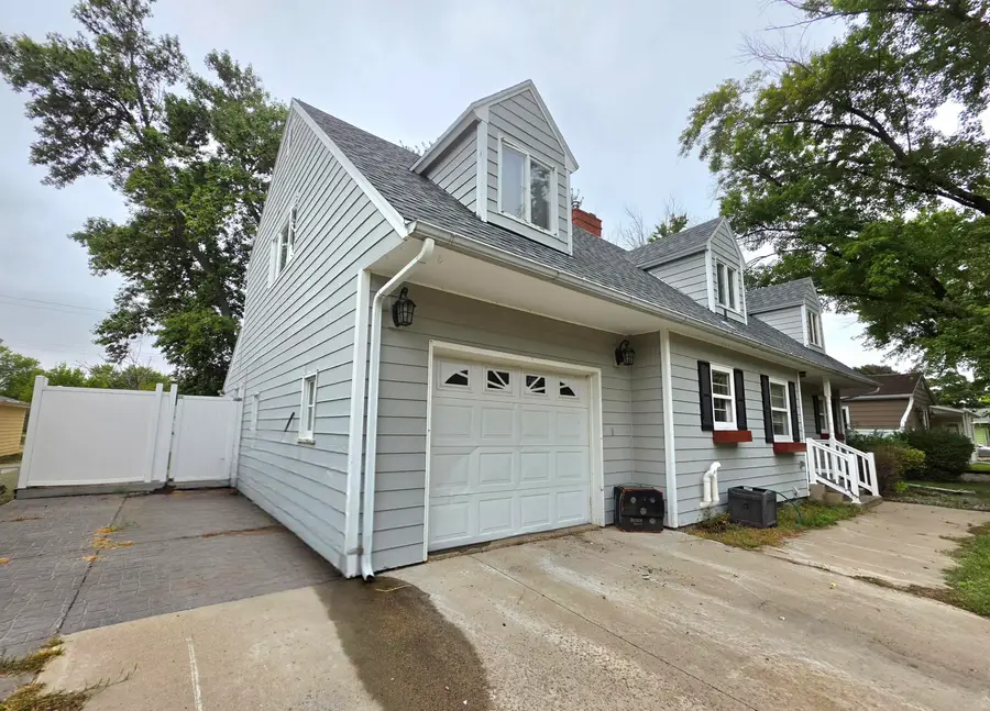 1716 S 3rd Street, Aberdeen, SD 57401 - #2