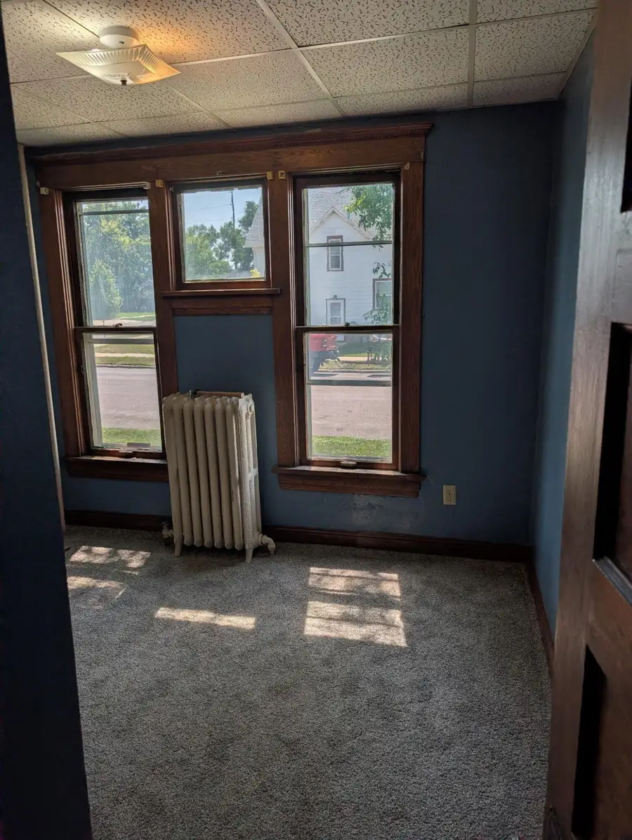 201 N 1st Street, Aberdeen, SD 57401 - #2