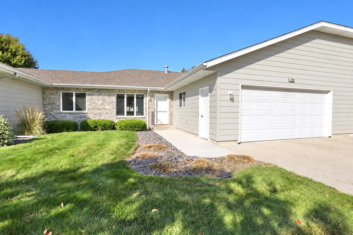 2109 Sapphire Court, Aberdeen, SD 57401 - #1