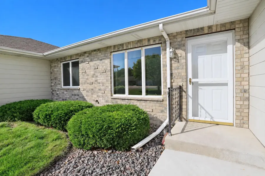 2109 Sapphire Court, Aberdeen, SD 57401 - #3