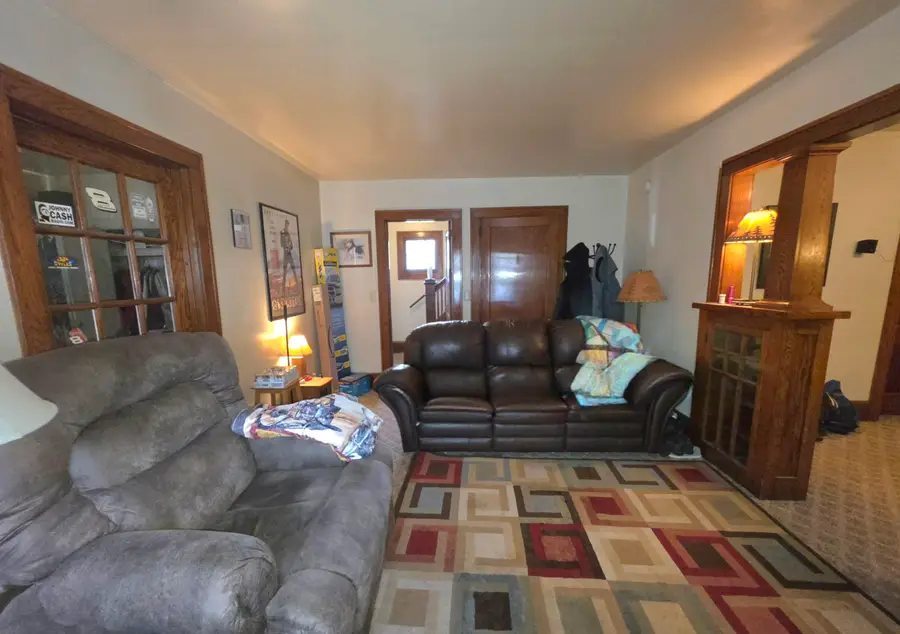 208 SW 5th Avenue, Aberdeen, SD 57401 - #3