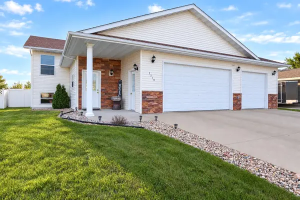 1310 Warren Drive, Aberdeen, SD 57401