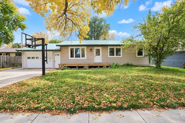 421 Kettering Drive, Aberdeen, SD 57401