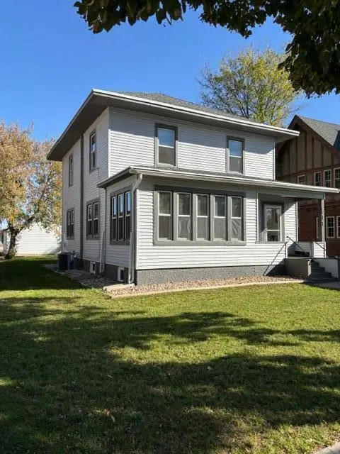 511 S Arch Street, Aberdeen, SD 57401 - #1