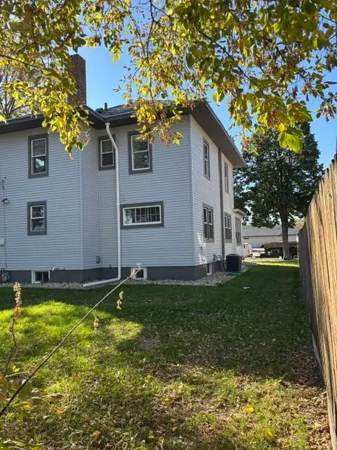 511 S Arch Street, Aberdeen, SD 57401 - #3