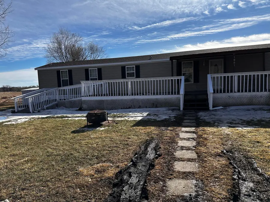 1623 SW 10th Avenue, Aberdeen, SD 57401 - #2