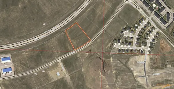 2526 Marlin Dr, Rapid City, SD 57701