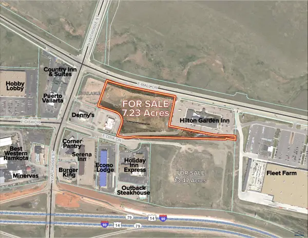 621 E Mall Dr, Rapid City, SD 57701