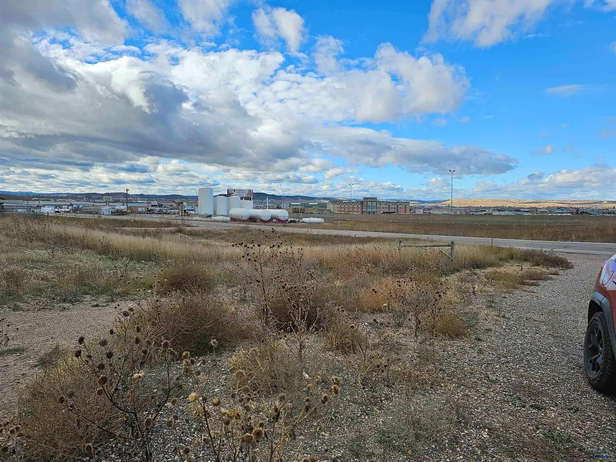 3637 Edwards St, Rapid City, SD 57703 - #1