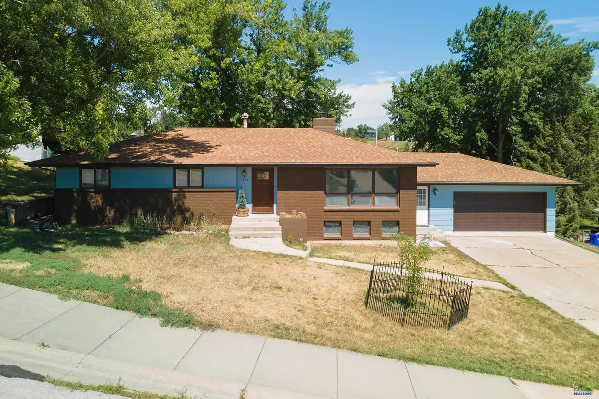 1508 Morningside Dr, Rapid City, SD 57701 - Image #1