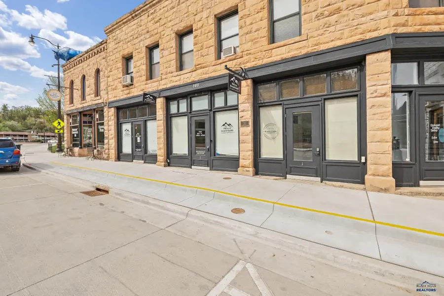 505 N River St, Hot Springs, SD 57747 - Image #2