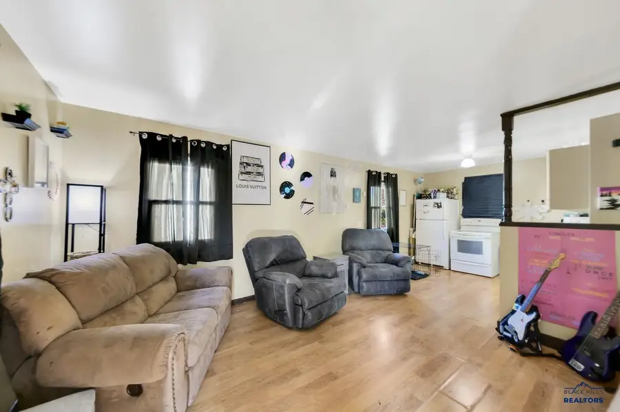 1922 Ivy Ave, Rapid City, SD 57701 - #2