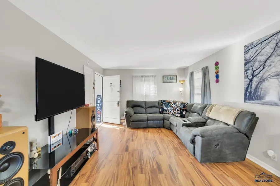 1918 Ivy Ave, Rapid City, SD 57701 - #2