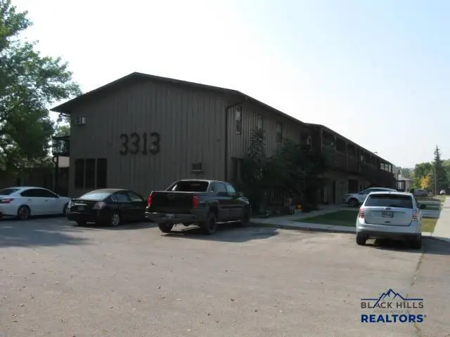 3313 SW Leland Ln, Rapid City, SD 57703-9040 - Image #1