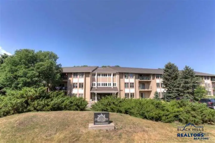 3982 Fairway Hills Dr, Rapid City, SD 57702 - Image #3