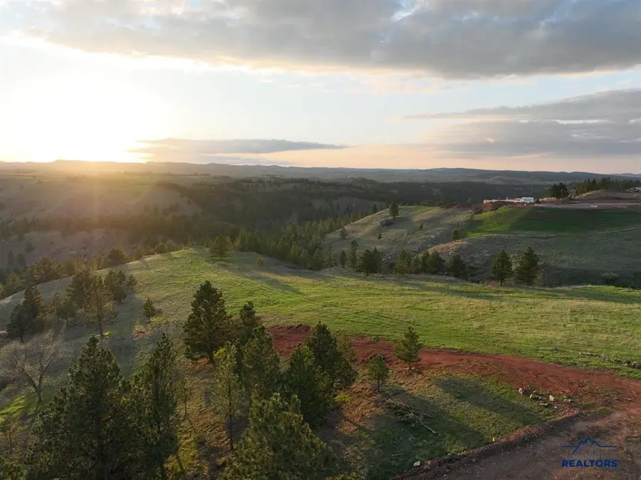 5533 Cloud Peak Dr, Rapid City, SD 57702 - Image #3