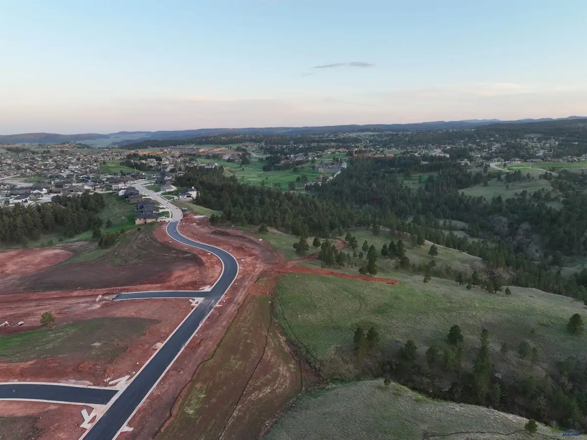 5609 Cloud Peak Dr, Rapid City, SD 57702 - Image #1