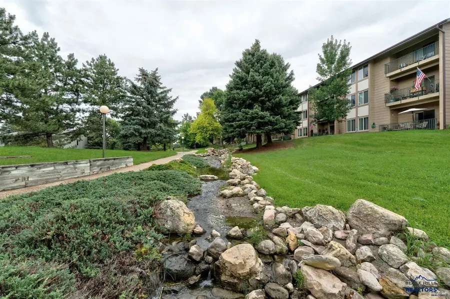 3964 Fairway Hills Dr, Rapid City, SD 57702 - Image #3