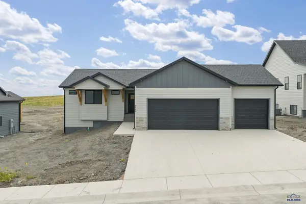 4846 Papillion Dr, Rapid City, SD 57703
