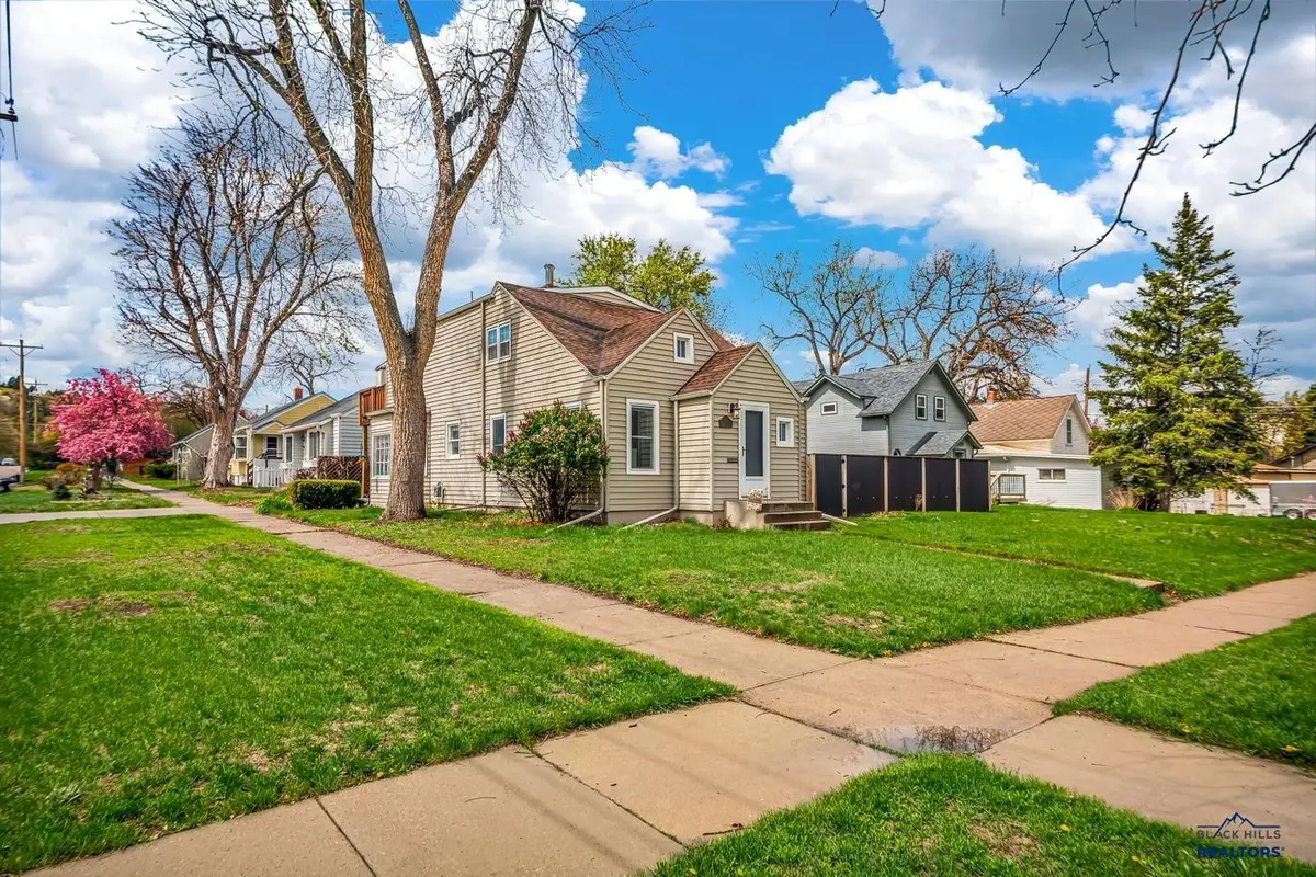 1329 9th St, Rapid City, SD 57701 - Image #1