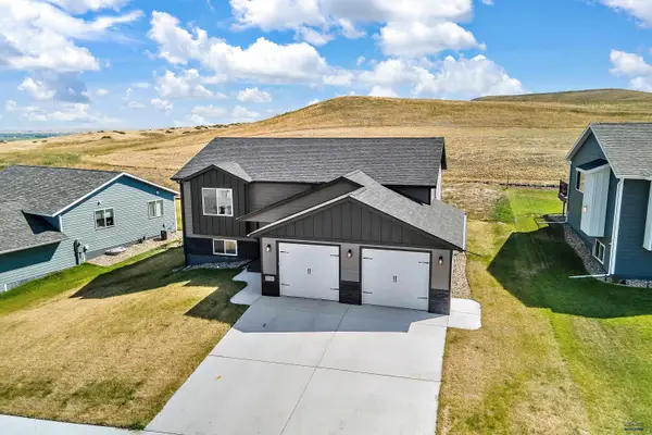 3123 Caymus Dr, Rapid City, SD 57703