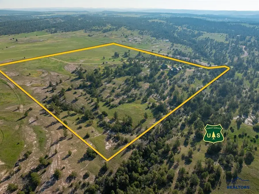 11431 Wrangler Ct, Custer, SD 57730 - Image #2