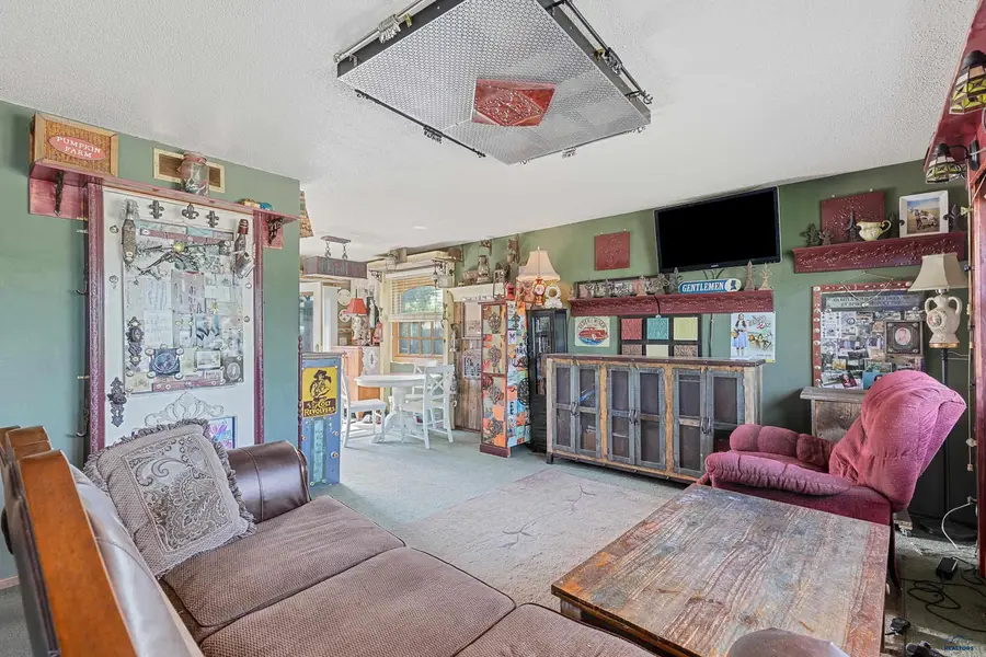 4912 Butte Cir, Rapid City, SD 57703 - Image #2