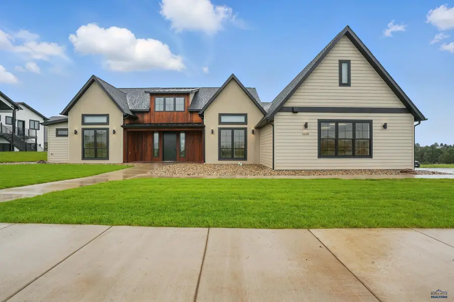 5630 Cloud Peak Dr, Rapid City, SD 57702 - Image #3