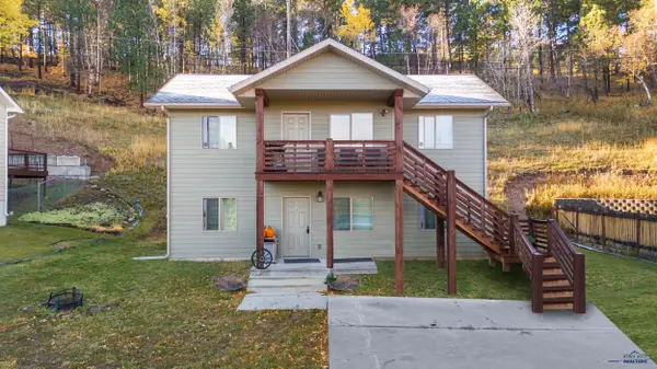 35 3rd St, Lead, SD 57754