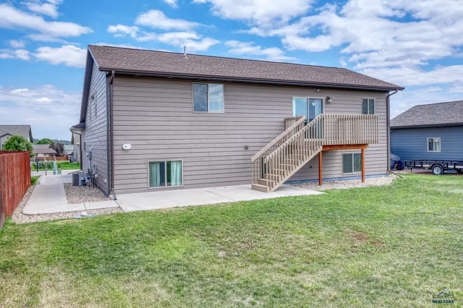 10049 Kaelem Ct, Summerset, SD 57718 - Image #3
