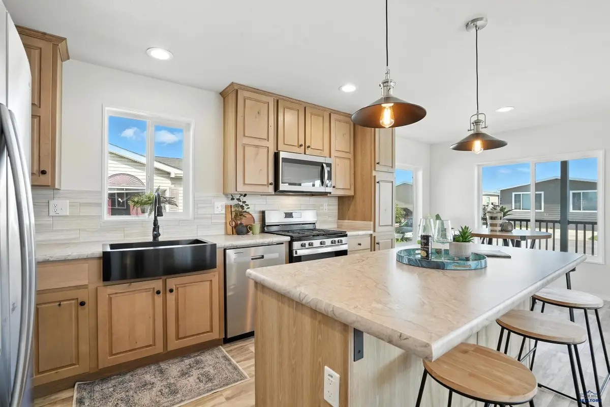 4422 Circlewood Dr, Rapid City, SD 57703 - Image #1