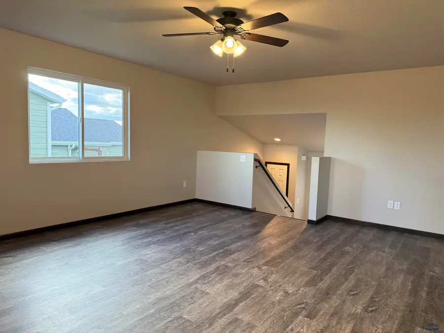 3924 Haralson Ln, Rapid City, SD 57703 - Image #3