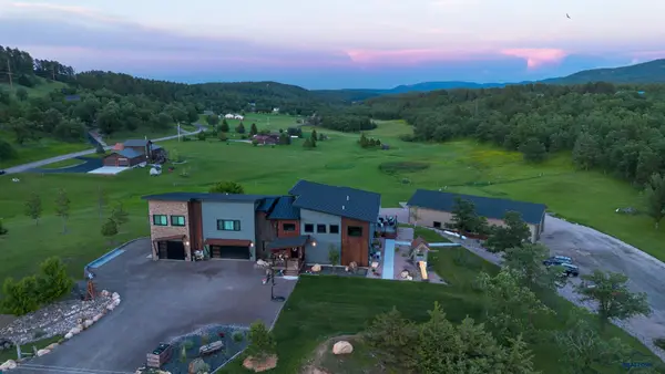 20760 76 Ranch Rd, Sturgis, SD 57785