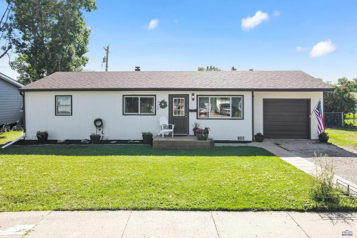 2120 Rena Pl, Rapid City, SD 57701 - Image #1
