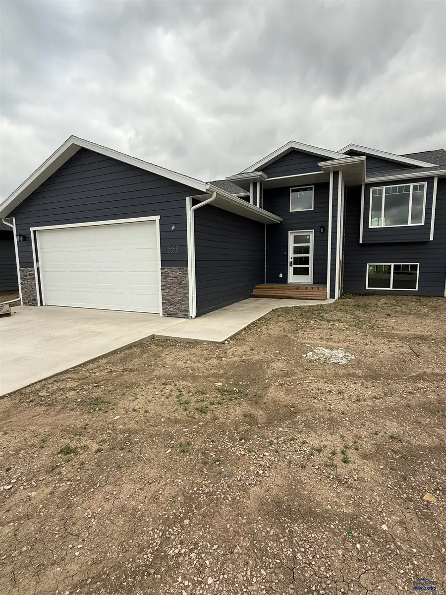 668 Eagle Ct, Box Elder, SD 57719 - Image #2