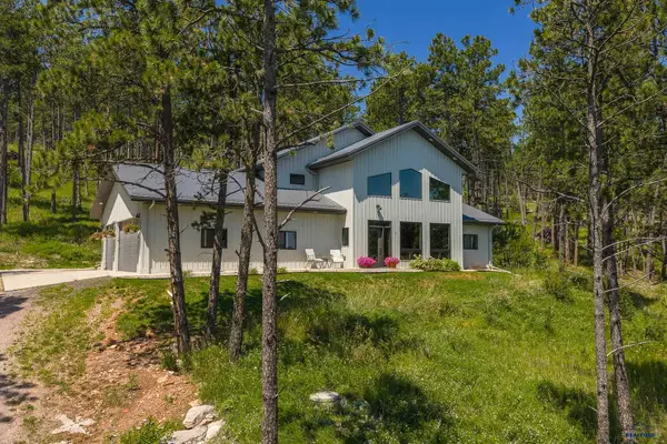 23759 Limestone Ln, Rapid City, SD 57702