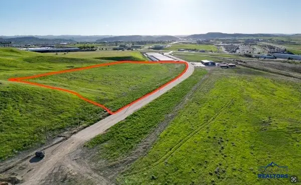 865 N Valley Dr, Rapid City, SD 57703