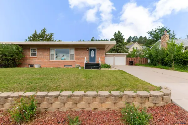 1627 38th, Rapid City, SD 57702