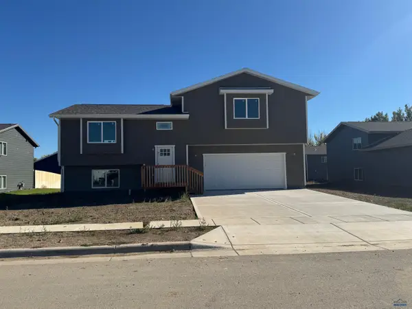 4012 Magnum Rd, RAPID CITY, SD 57703