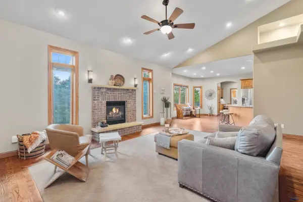 3020 Crane Dr, Rapid City, SD 57703